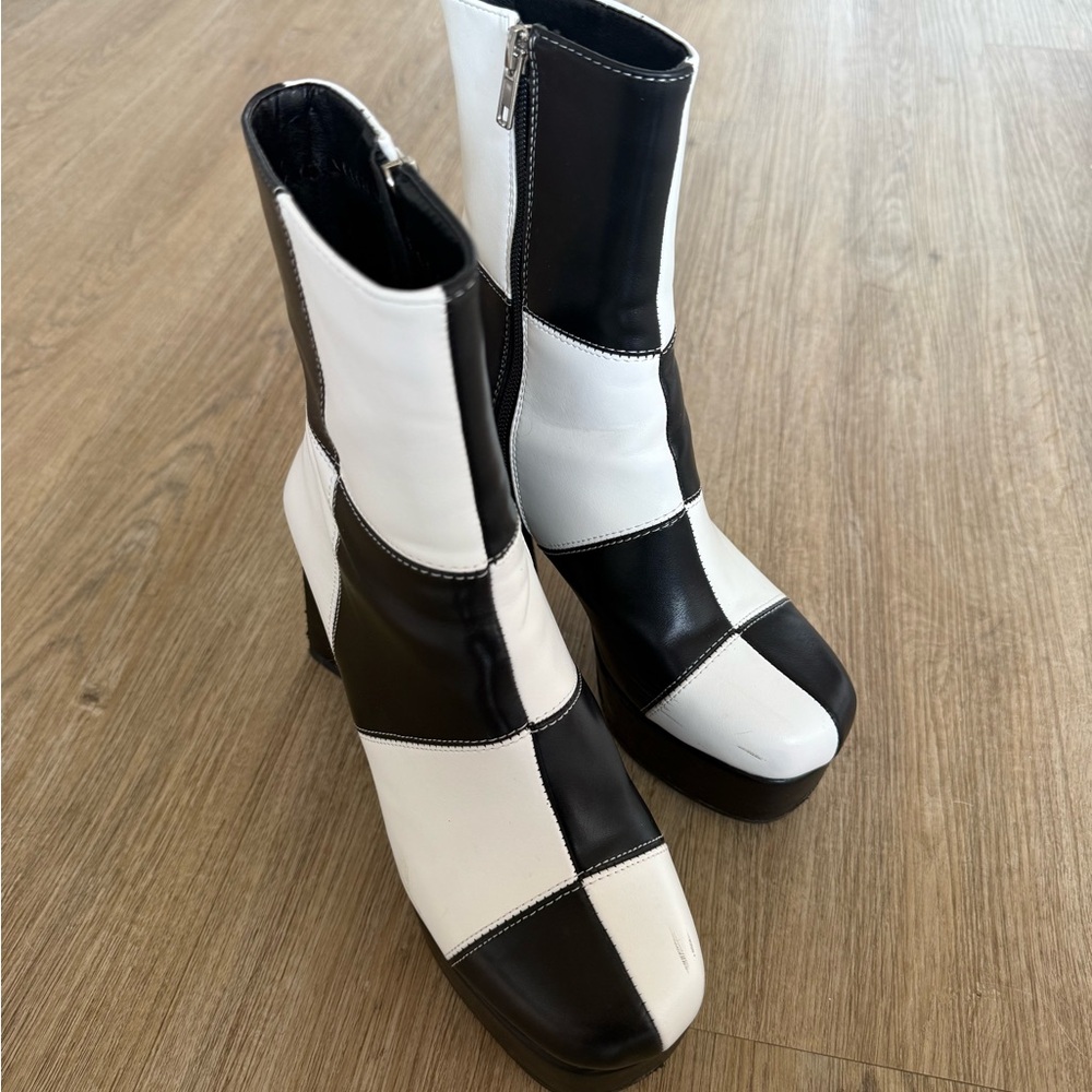 Black and White Women's Lamoda Boots 7